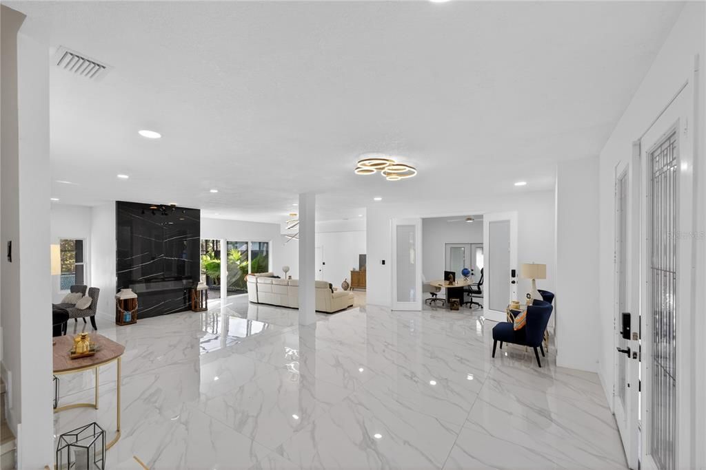 En Venta: $1,400,000 (4 camas, 4 baños, 4975 Pies cuadrados)