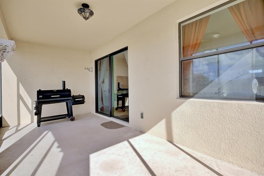 En Venta: $615,000 (4 camas, 3 baños, 3170 Pies cuadrados)