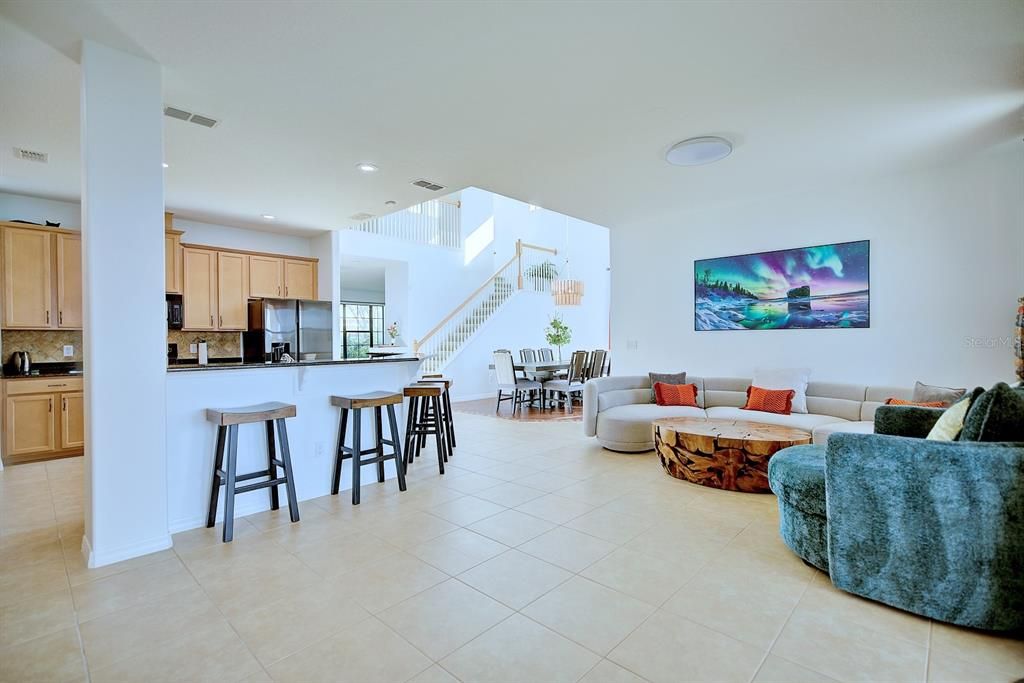 En Venta: $615,000 (4 camas, 3 baños, 3170 Pies cuadrados)