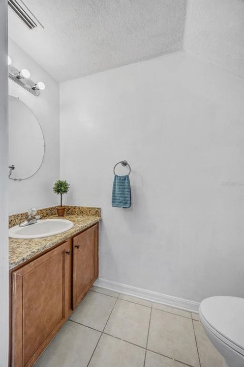 En Venta: $239,000 (2 camas, 2 baños, 1383 Pies cuadrados)