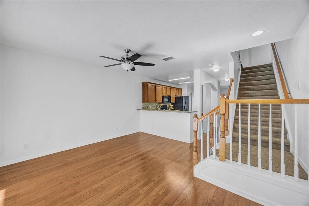 En Venta: $239,000 (2 camas, 2 baños, 1383 Pies cuadrados)