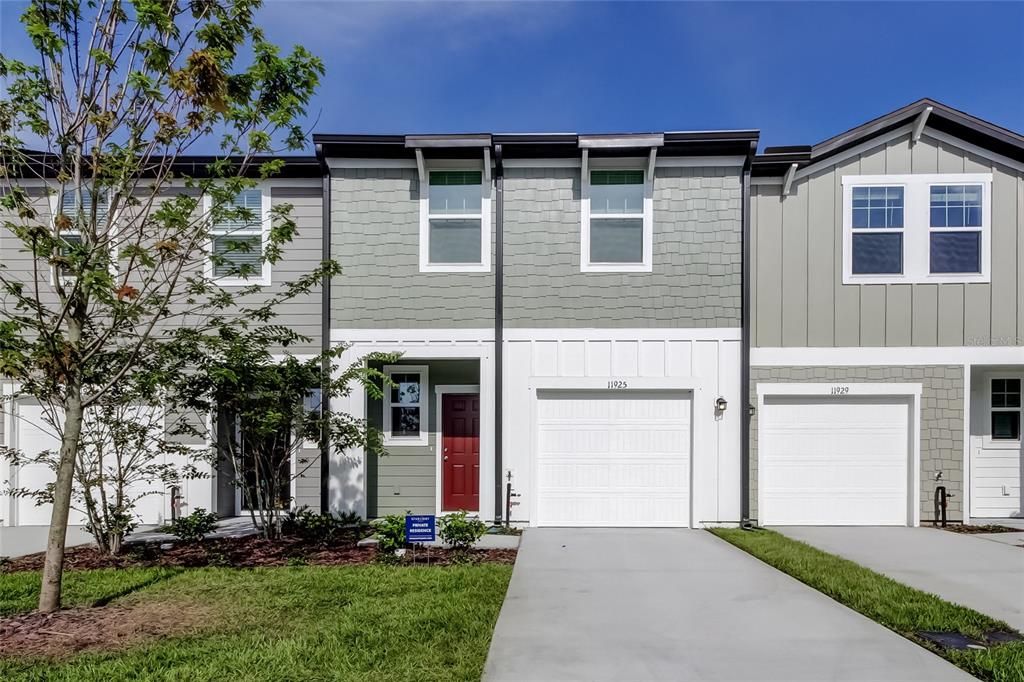 Recently Rented: $1,650 (3 beds, 2 baths, 1386 Square Feet)