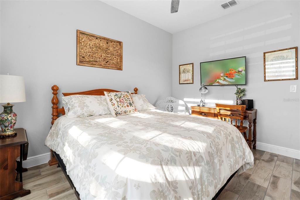 En Venta: $489,000 (4 camas, 3 baños, 2156 Pies cuadrados)