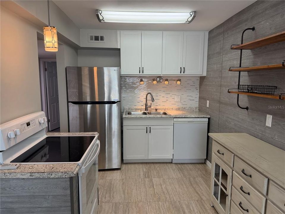 En Venta: $125,000 (1 camas, 1 baños, 768 Pies cuadrados)