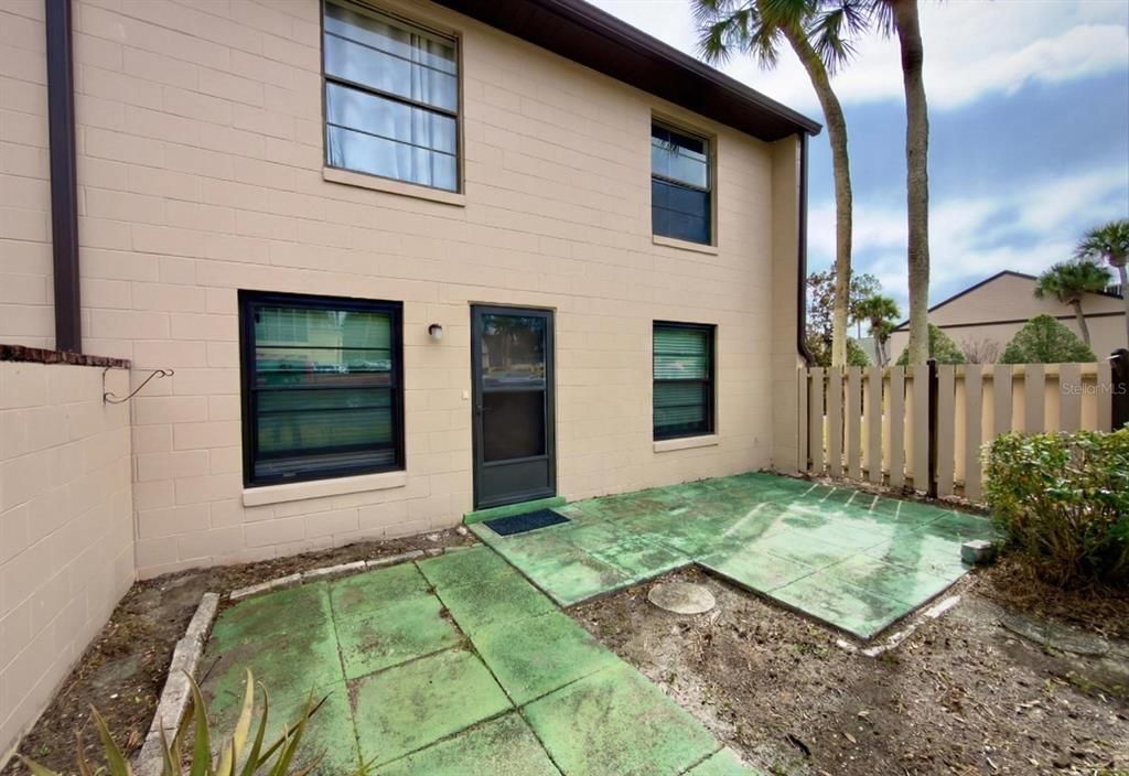 En Venta: $145,000 (2 camas, 1 baños, 925 Pies cuadrados)