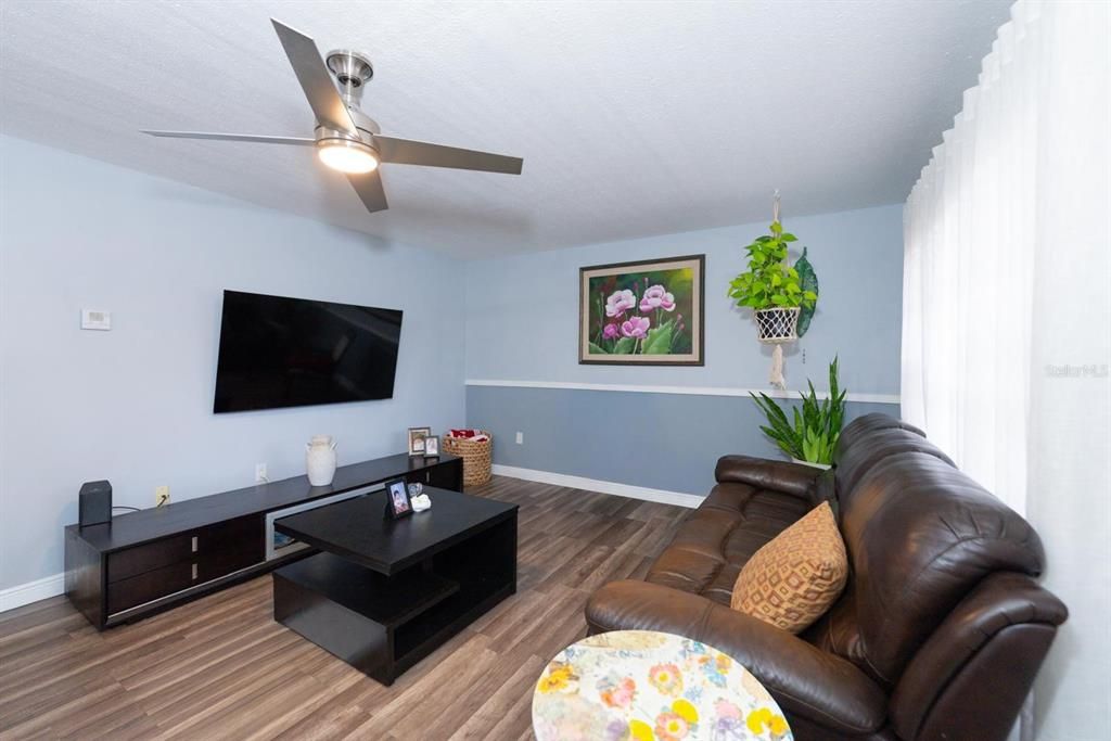 En Venta: $145,000 (2 camas, 1 baños, 925 Pies cuadrados)