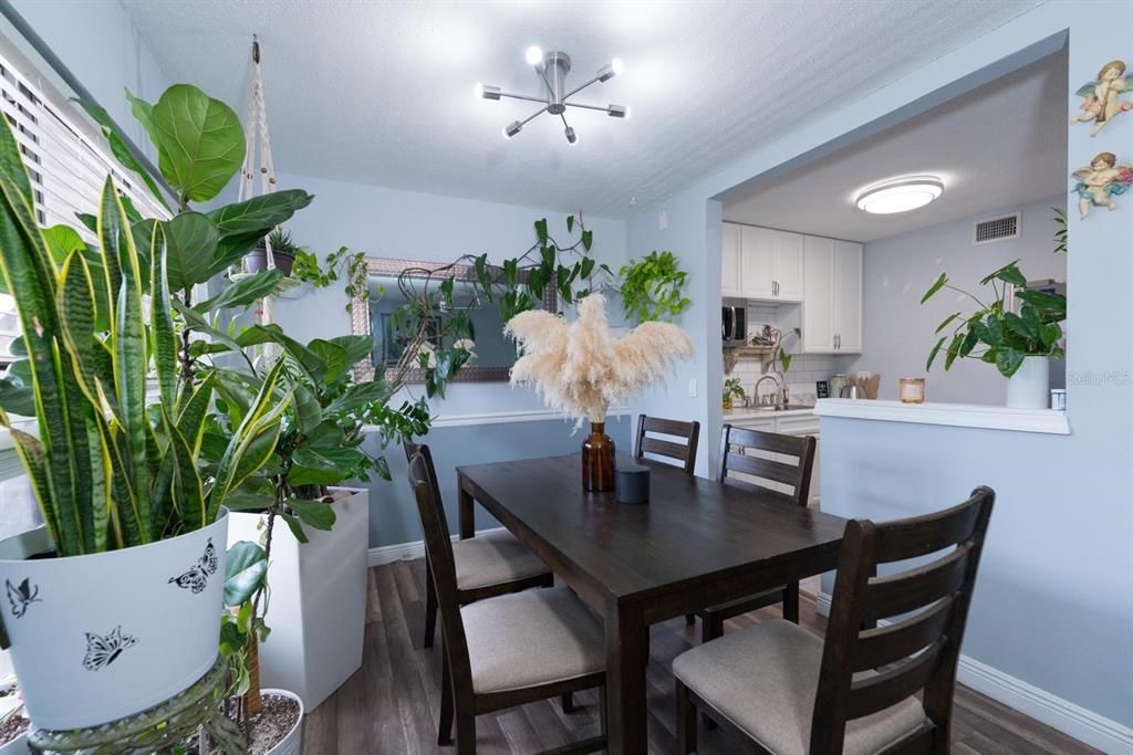 En Venta: $145,000 (2 camas, 1 baños, 925 Pies cuadrados)