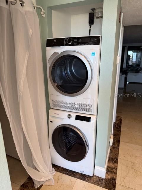 En Renta: $4,200 (3 camas, 2 baños, 1935 Pies cuadrados)