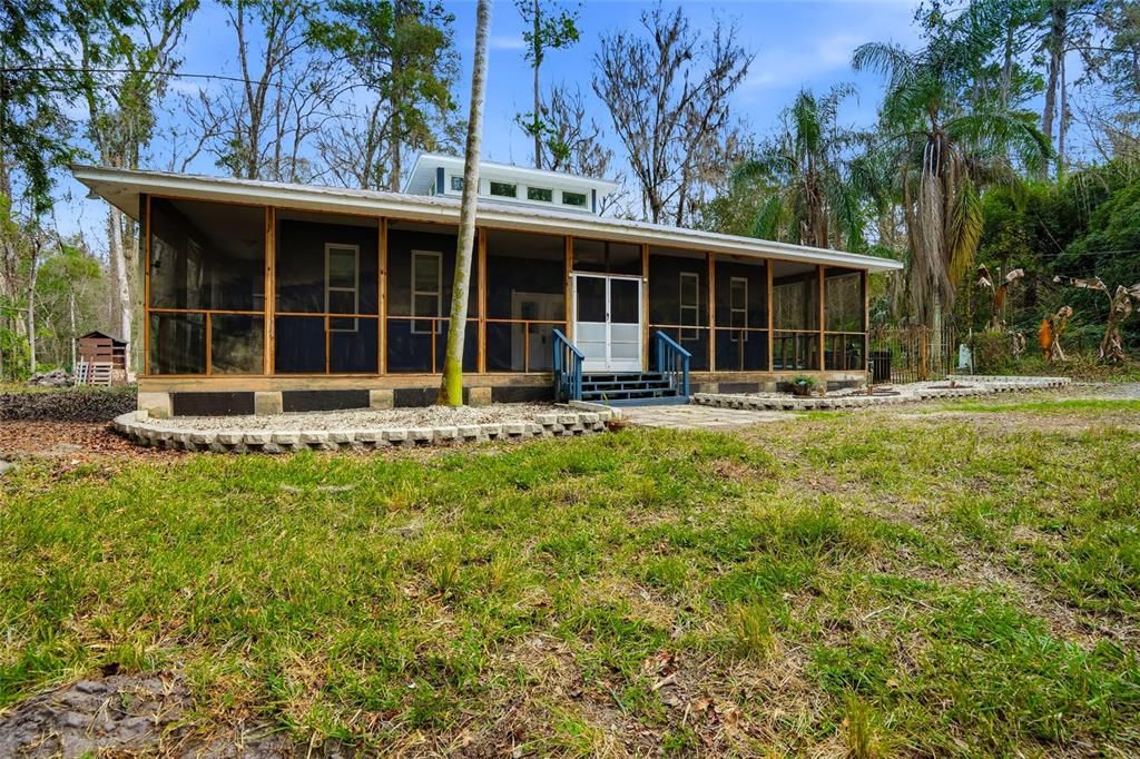 For Sale: $535,000 (3 beds, 2 baths, 2014 Square Feet)