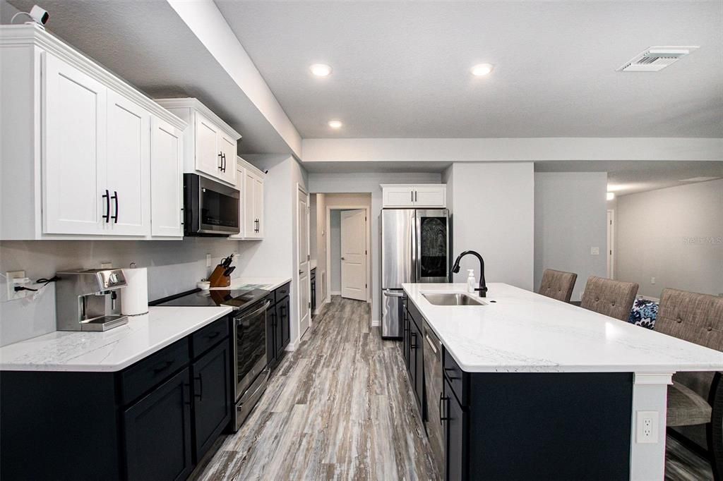 For Sale: $360,000 (5 beds, 3 baths, 2450 Square Feet)
