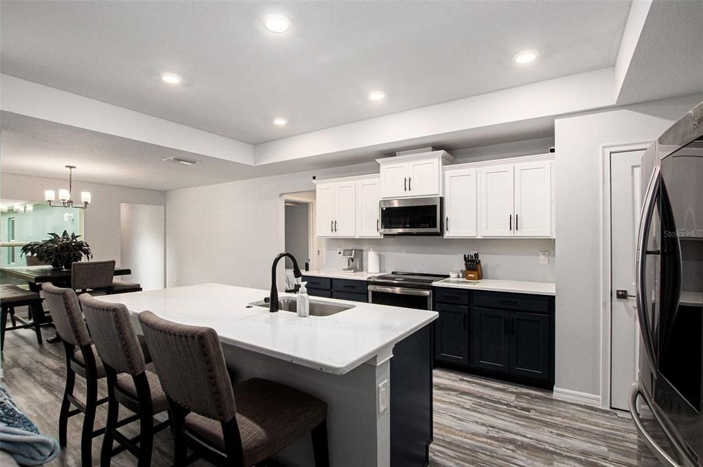 For Sale: $360,000 (5 beds, 3 baths, 2450 Square Feet)