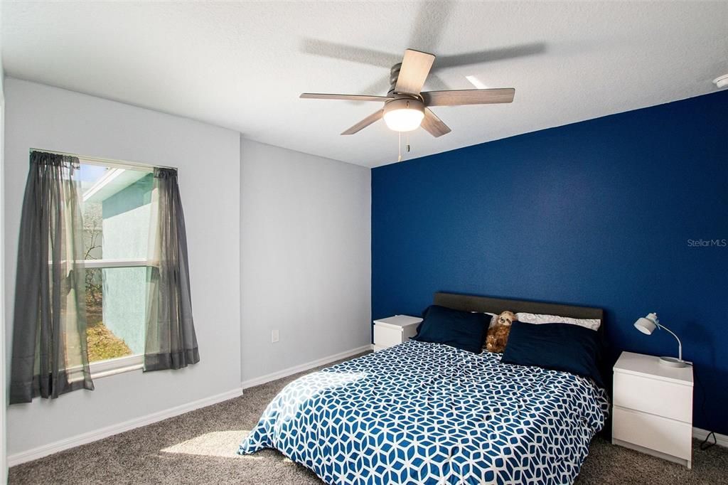 For Sale: $360,000 (5 beds, 3 baths, 2450 Square Feet)