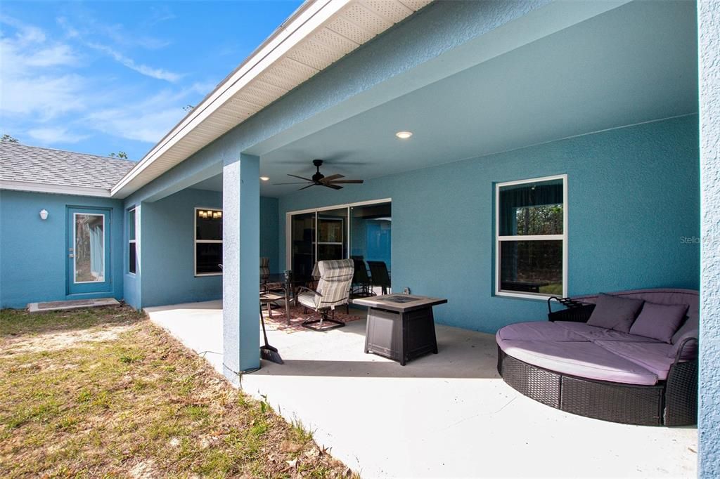 For Sale: $360,000 (5 beds, 3 baths, 2450 Square Feet)