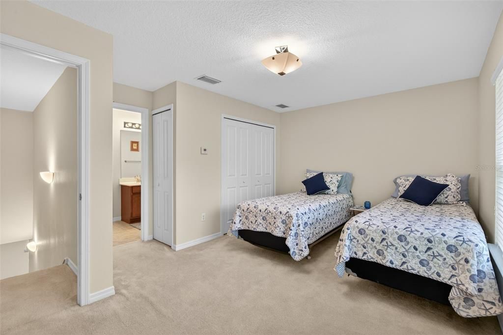 На продажу: $355,000 (3 спален, 3 ванн, 1765 Квадратных фут)