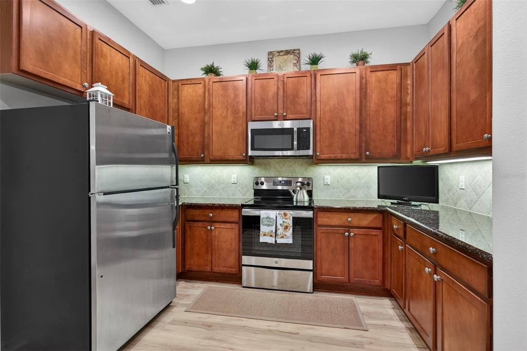 На продажу: $355,000 (3 спален, 3 ванн, 1765 Квадратных фут)