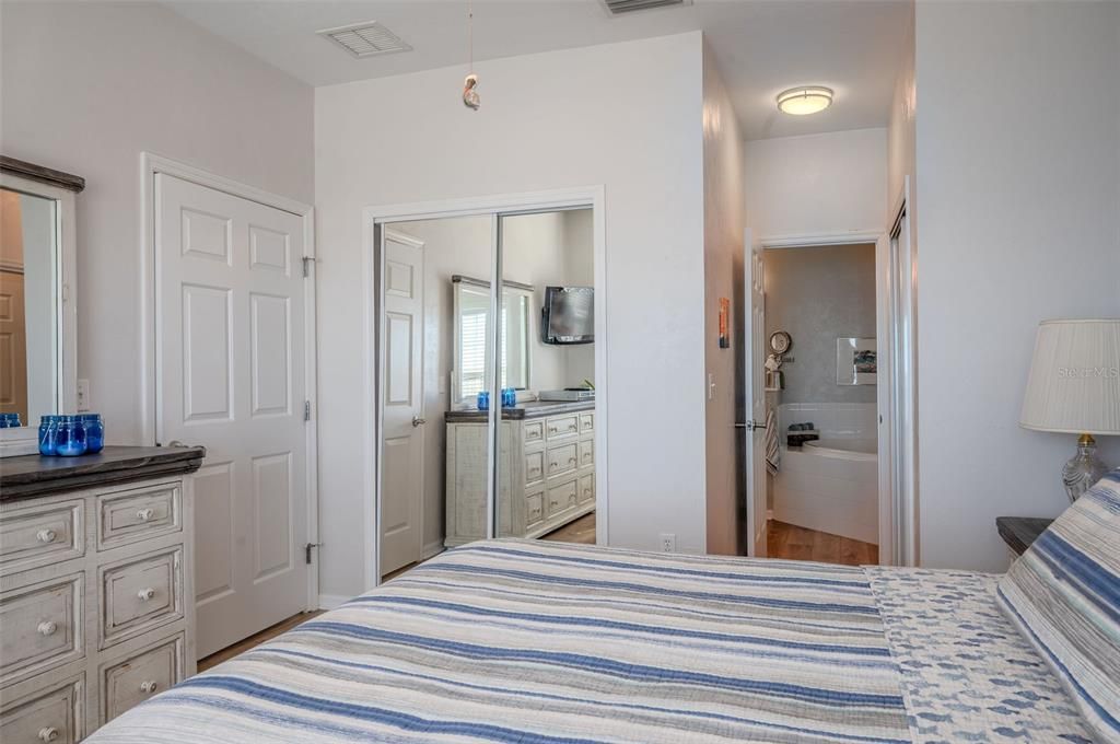 En Venta: $285,000 (2 camas, 2 baños, 1161 Pies cuadrados)