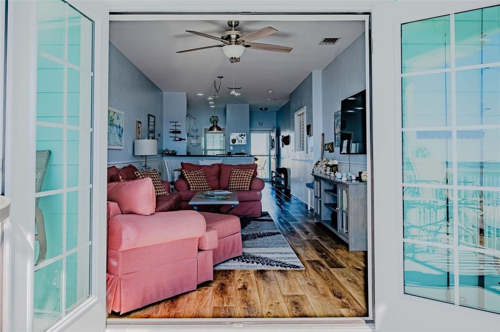 En Venta: $285,000 (2 camas, 2 baños, 1161 Pies cuadrados)