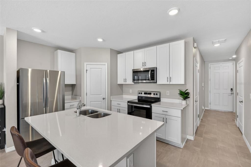 For Sale: $312,000 (3 beds, 2 baths, 1539 Square Feet)