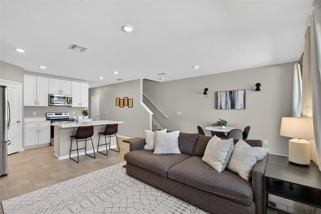 For Sale: $312,000 (3 beds, 2 baths, 1539 Square Feet)