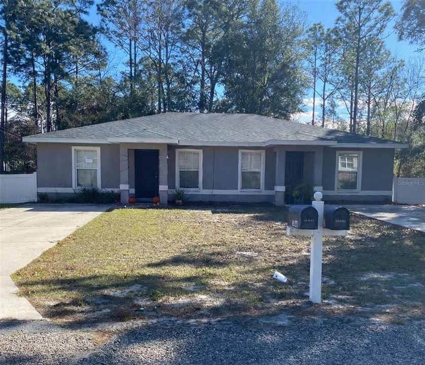 待售: $299,000 (4 贝兹, 0 浴室, 1750 平方英尺)