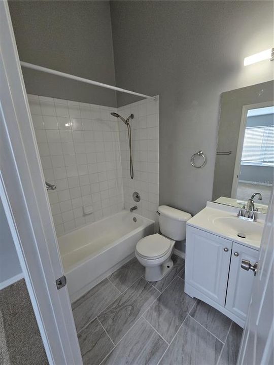 Под контрактом: $223,000 (2 спален, 2 ванн, 1152 Квадратных фут)