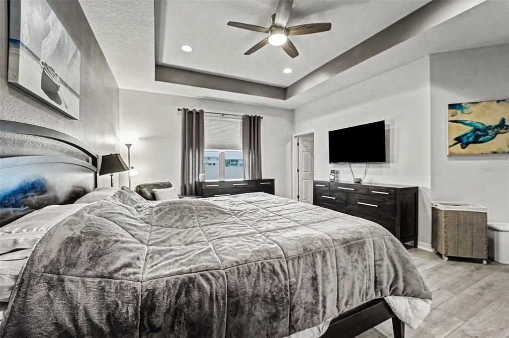 Active With Contract: $405,000 (4 beds, 3 baths, 2313 Square Feet)