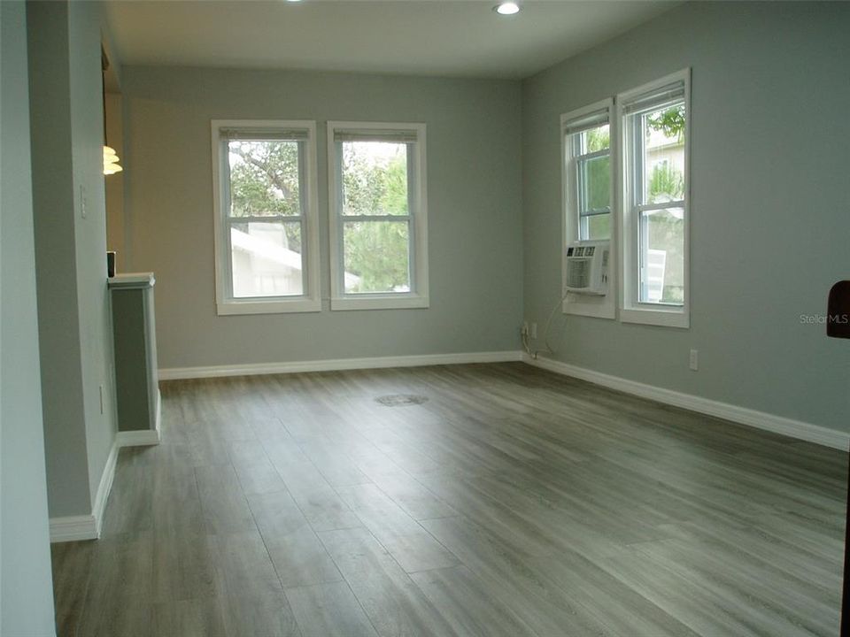 For Sale: $1,399,000 (2 beds, 2 baths, 2900 Square Feet)