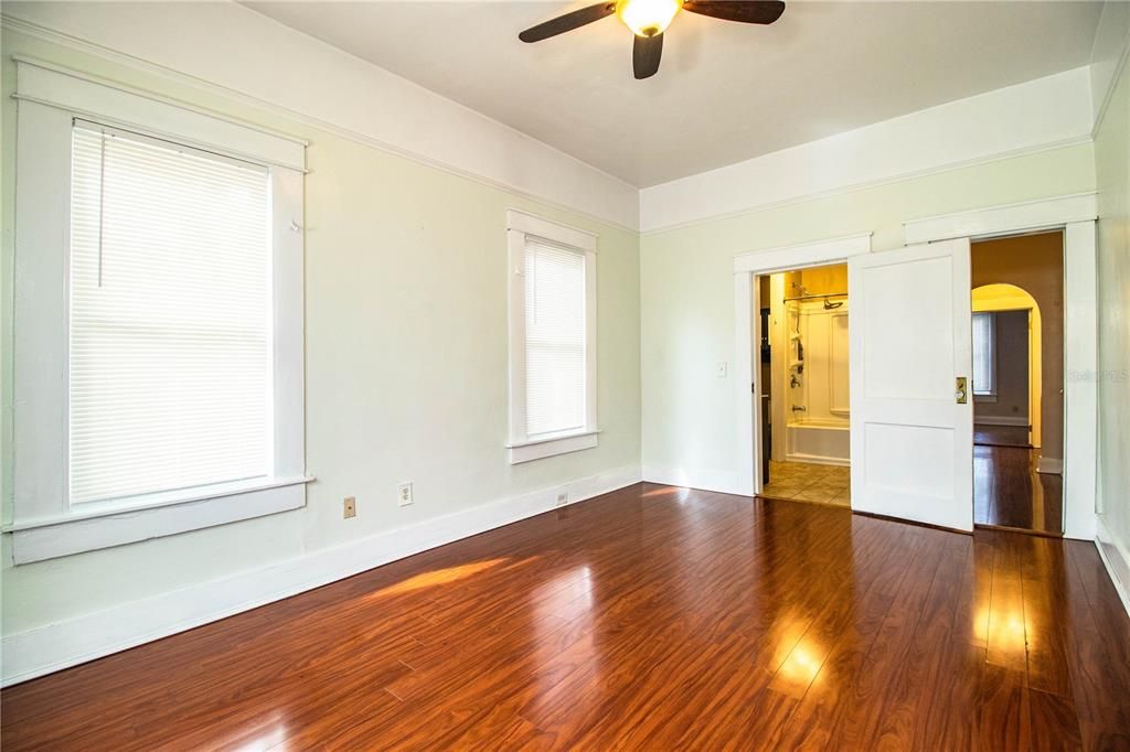 For Sale: $1,399,000 (2 beds, 2 baths, 2900 Square Feet)