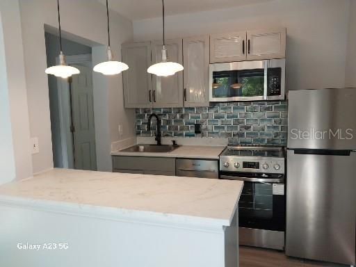 For Sale: $1,399,000 (2 beds, 2 baths, 2900 Square Feet)