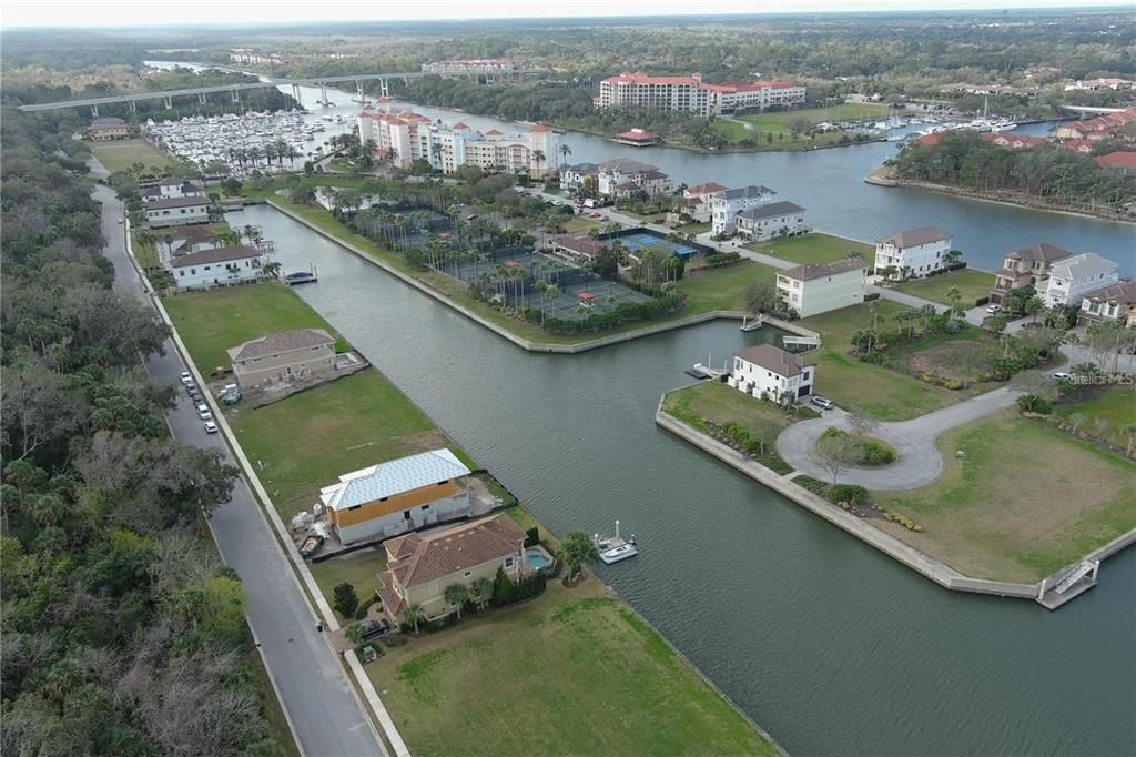 На продажу: $255,000 (0.13 acres)