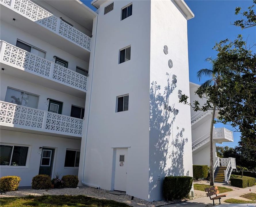 На продажу: $67,900 (1 спален, 1 ванн, 874 Квадратных фут)