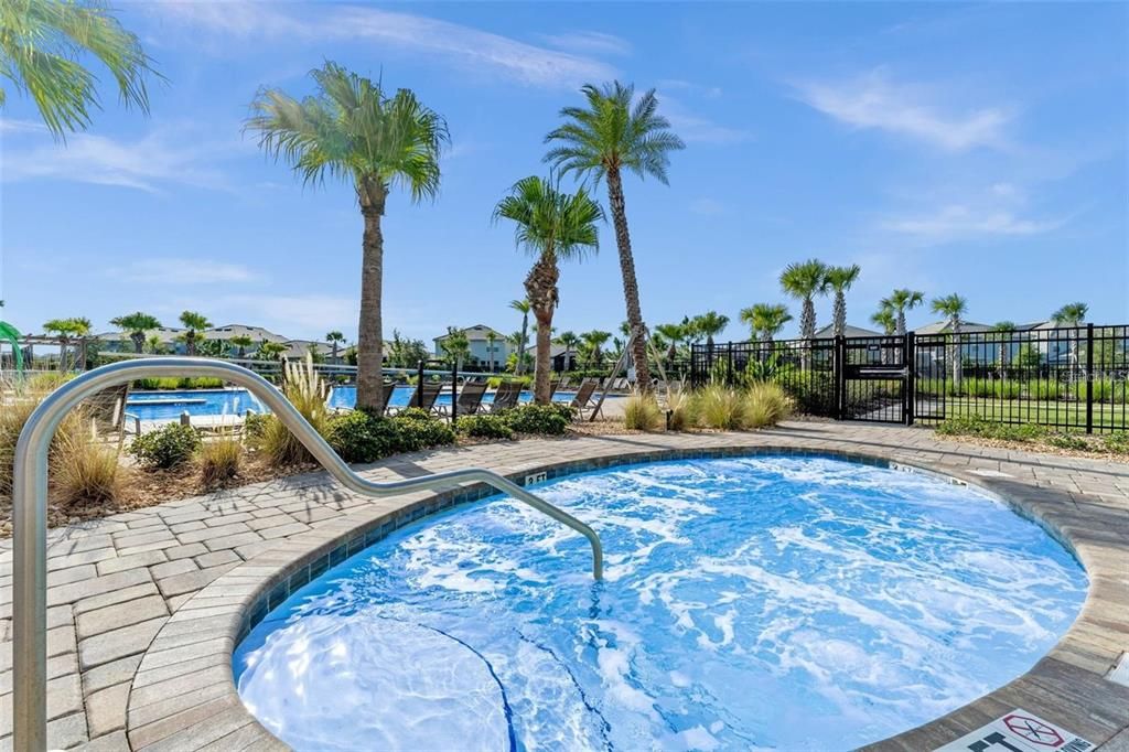Active With Contract: $193,423 (3 beds, 2 baths, 1636 Square Feet)