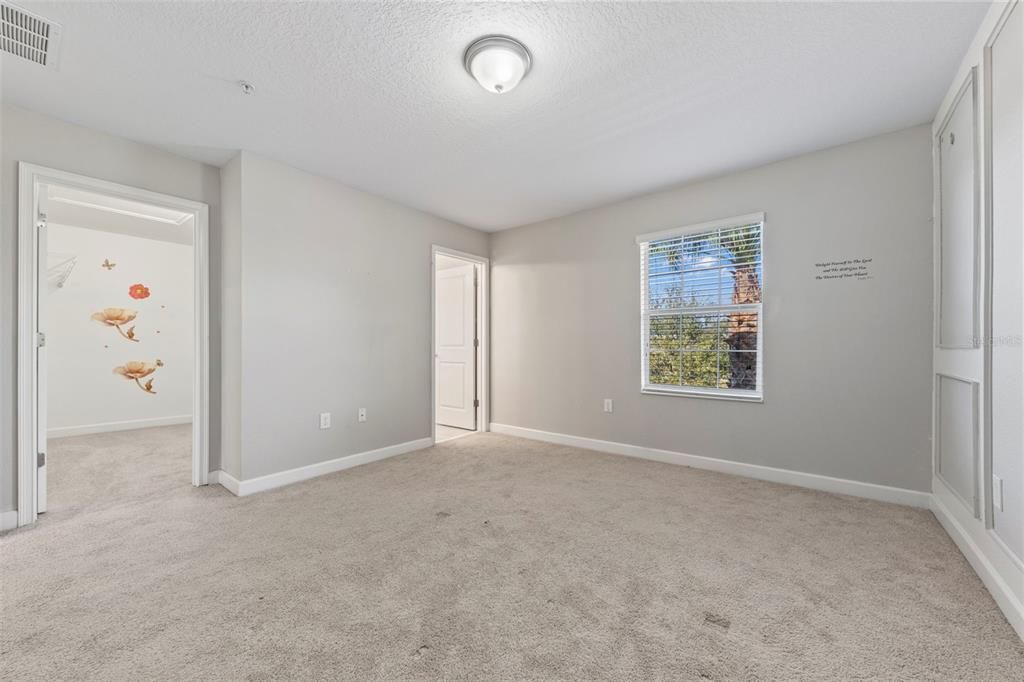 Active With Contract: $193,423 (3 beds, 2 baths, 1636 Square Feet)