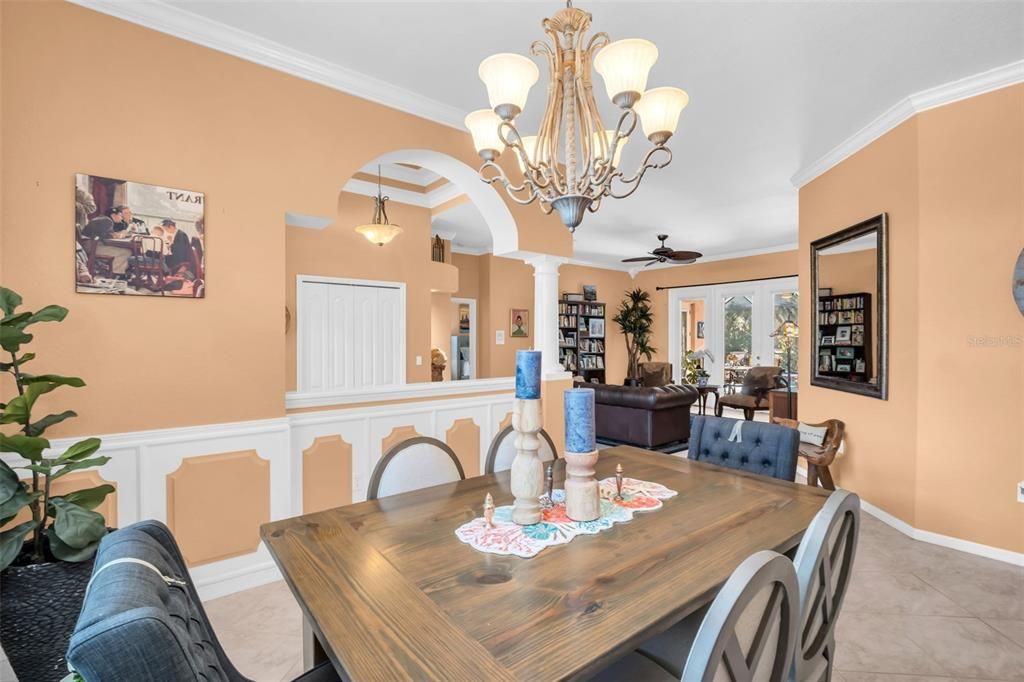 Activo con contrato: $544,900 (3 camas, 3 baños, 2889 Pies cuadrados)