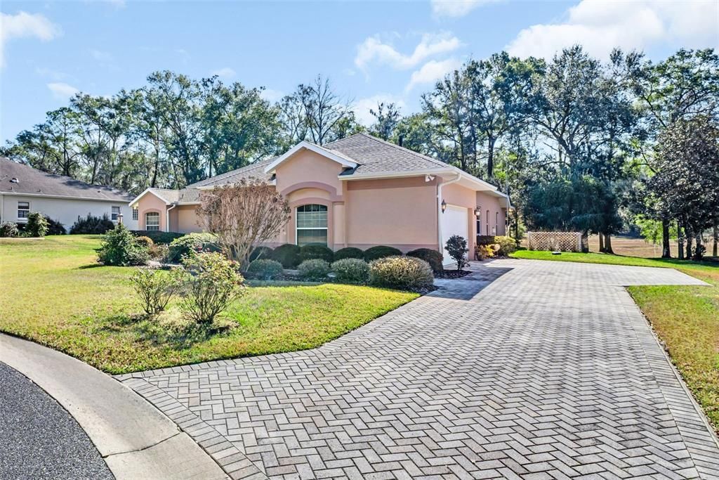 Activo con contrato: $544,900 (3 camas, 3 baños, 2889 Pies cuadrados)