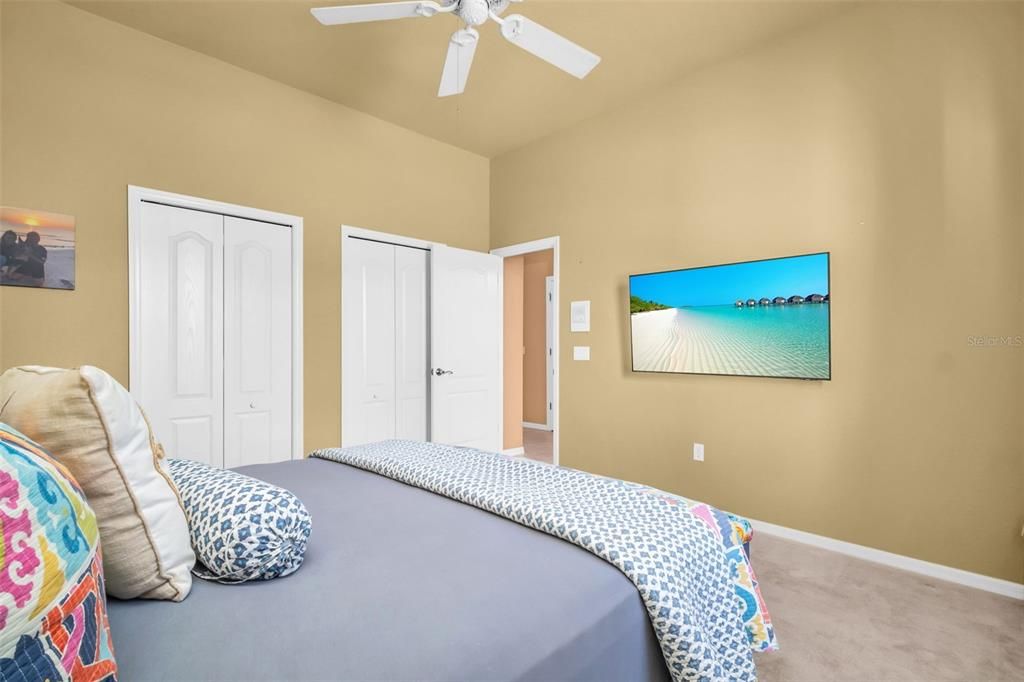 Activo con contrato: $544,900 (3 camas, 3 baños, 2889 Pies cuadrados)