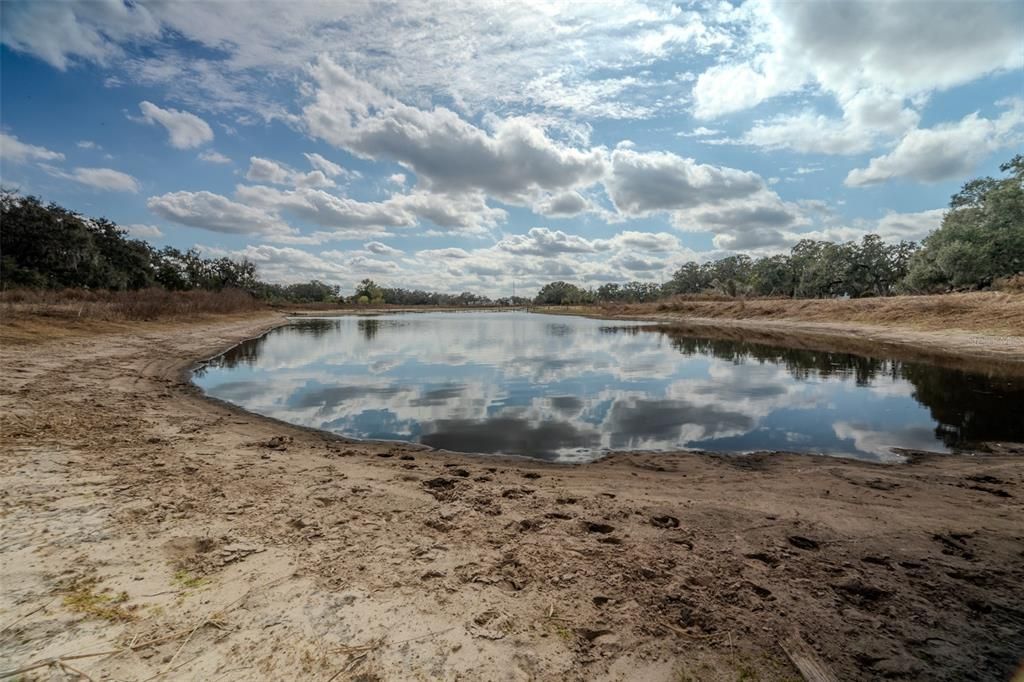 На продажу: $2,250,000 (30.00 acres)