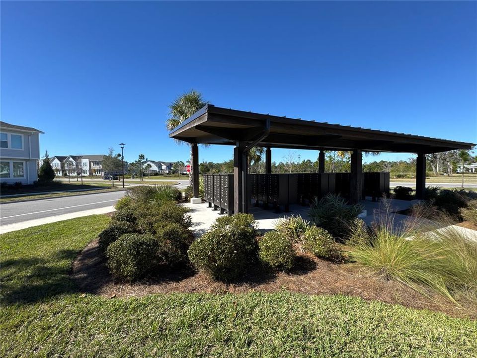 Active With Contract: $2,400 (3 beds, 2 baths, 1738 Square Feet)