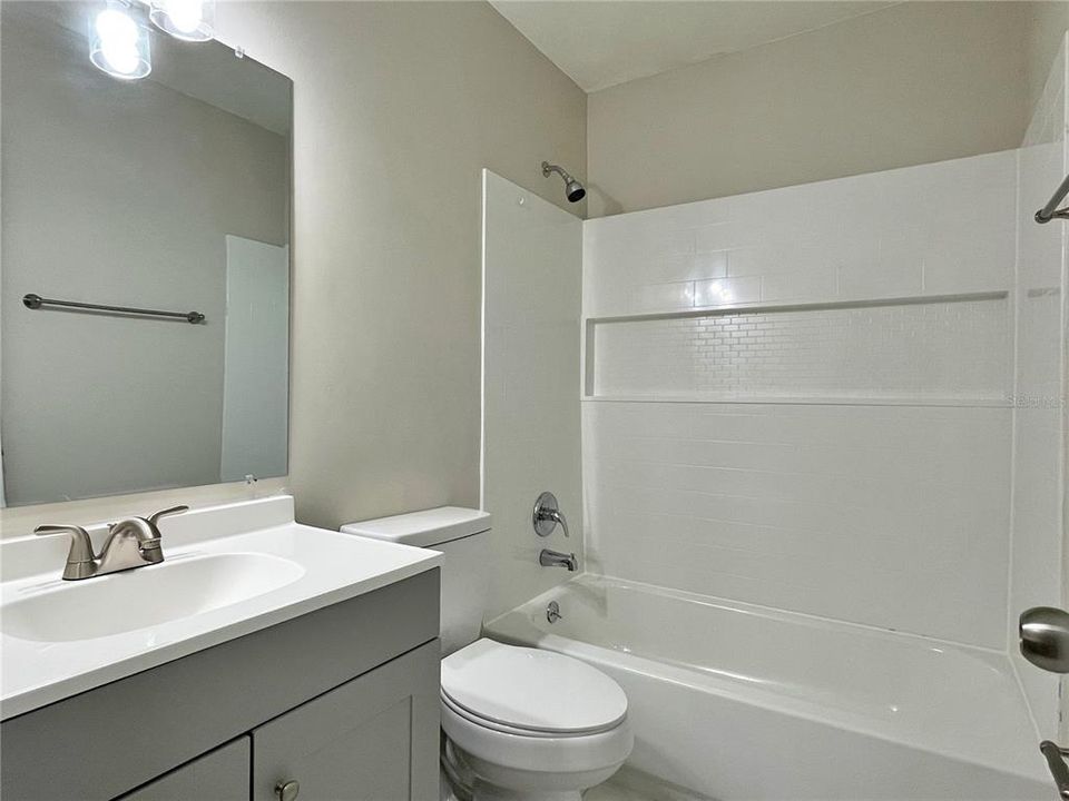 En Venta: $250,000 (3 camas, 2 baños, 1561 Pies cuadrados)