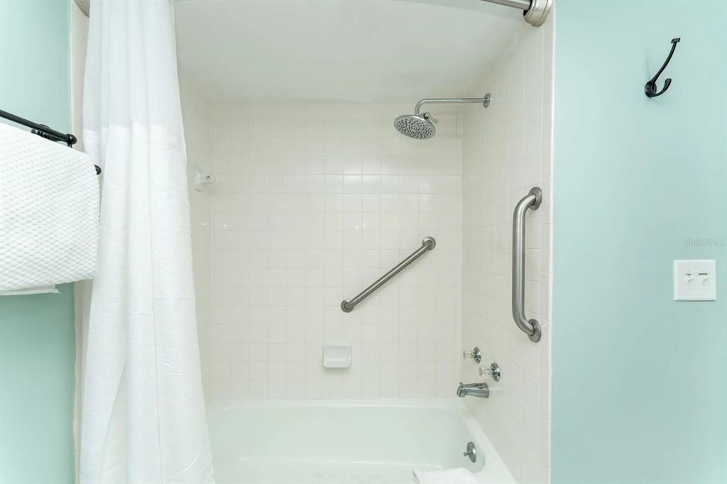 En Venta: $299,000 (1 camas, 1 baños, 767 Pies cuadrados)