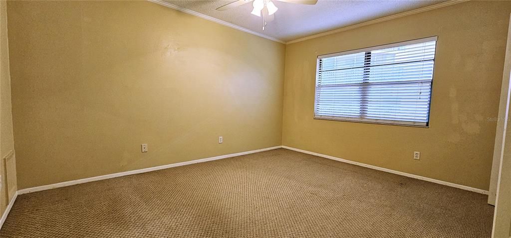 Под контрактом: $1,497 (2 спален, 2 ванн, 940 Квадратных фут)