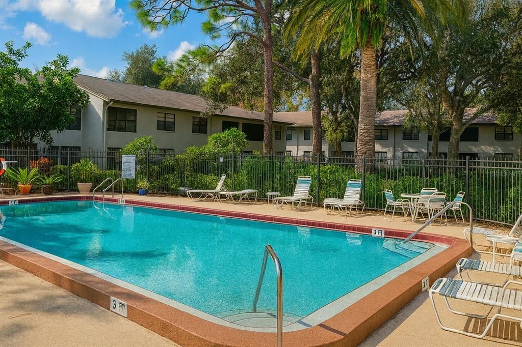 Под контрактом: $1,497 (2 спален, 2 ванн, 940 Квадратных фут)