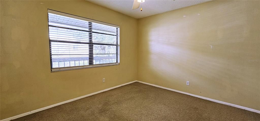 Под контрактом: $1,497 (2 спален, 2 ванн, 940 Квадратных фут)