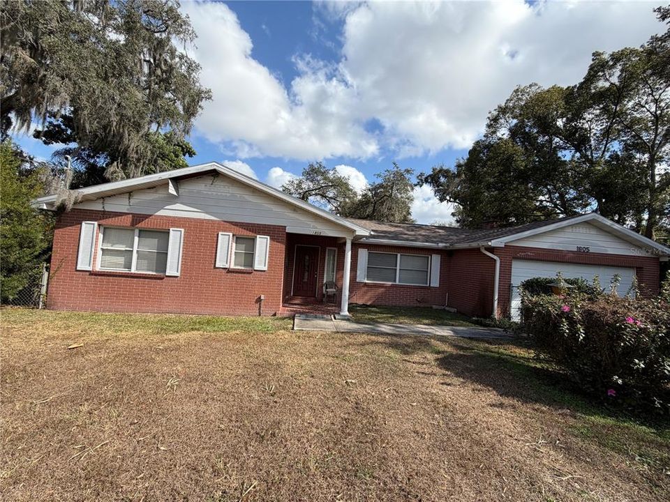 Recently Sold: $235,000 (2 beds, 2 baths, 1494 Square Feet)