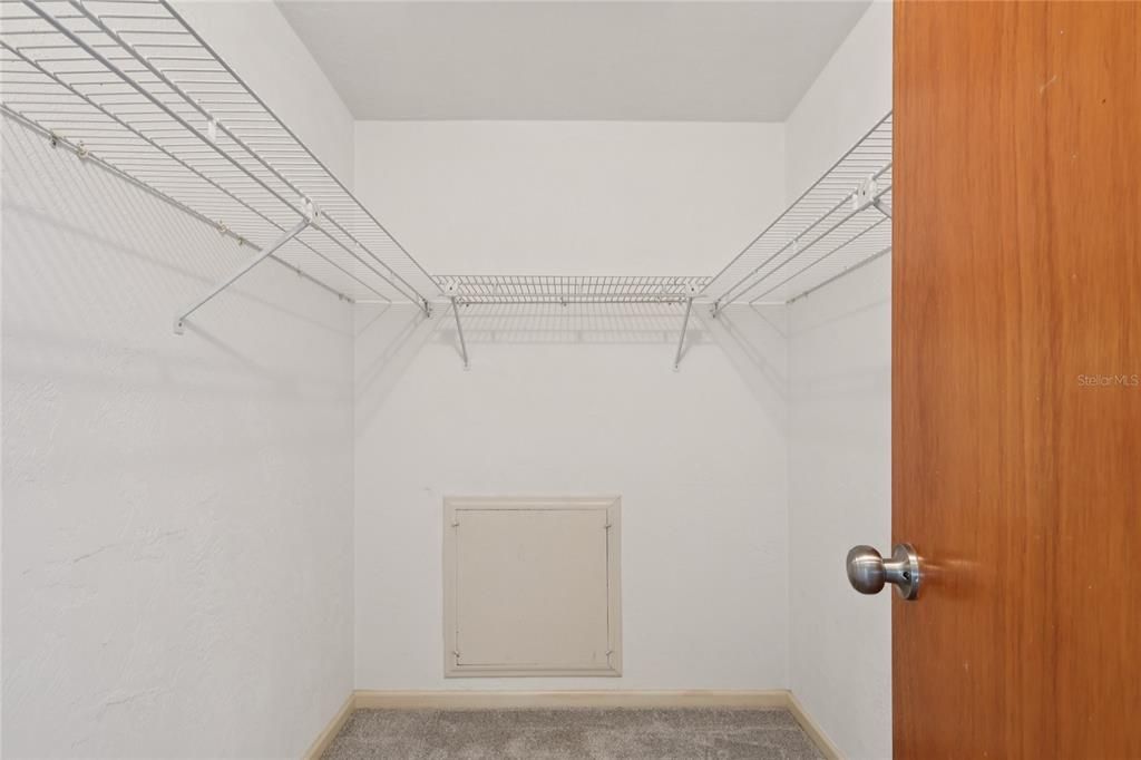 На продажу: $269,900 (3 спален, 2 ванн, 2032 Квадратных фут)