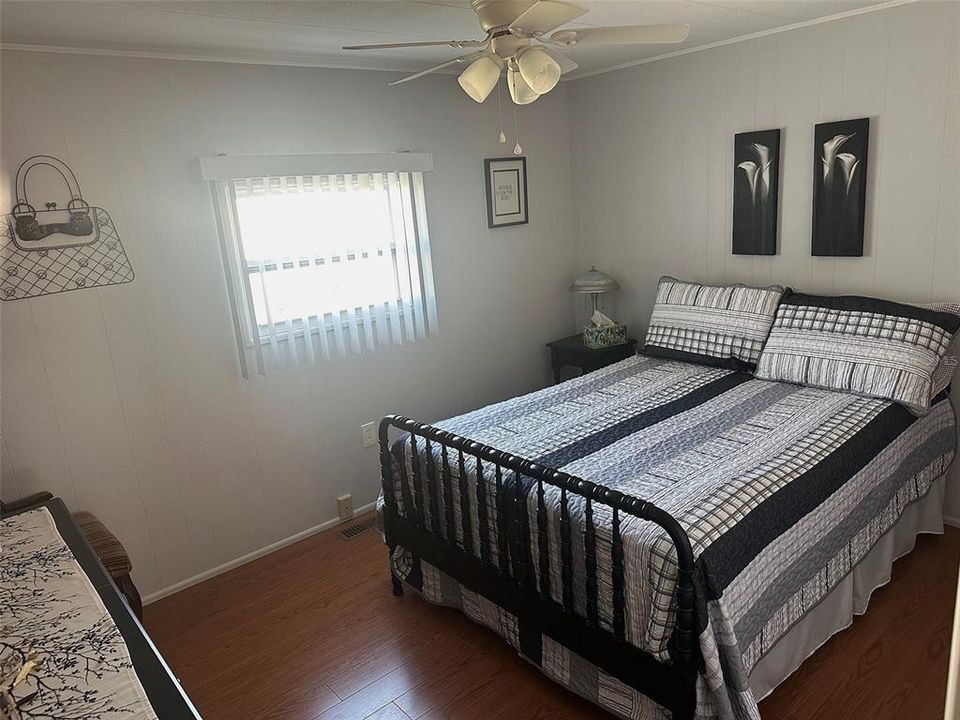 Activo con contrato: $129,900 (2 camas, 21 baños, 1000 Pies cuadrados)