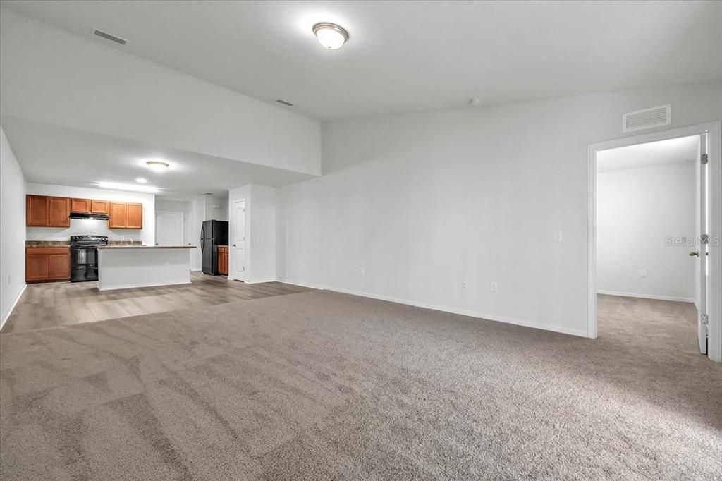 На продажу: $210,000 (3 спален, 2 ванн, 1409 Квадратных фут)