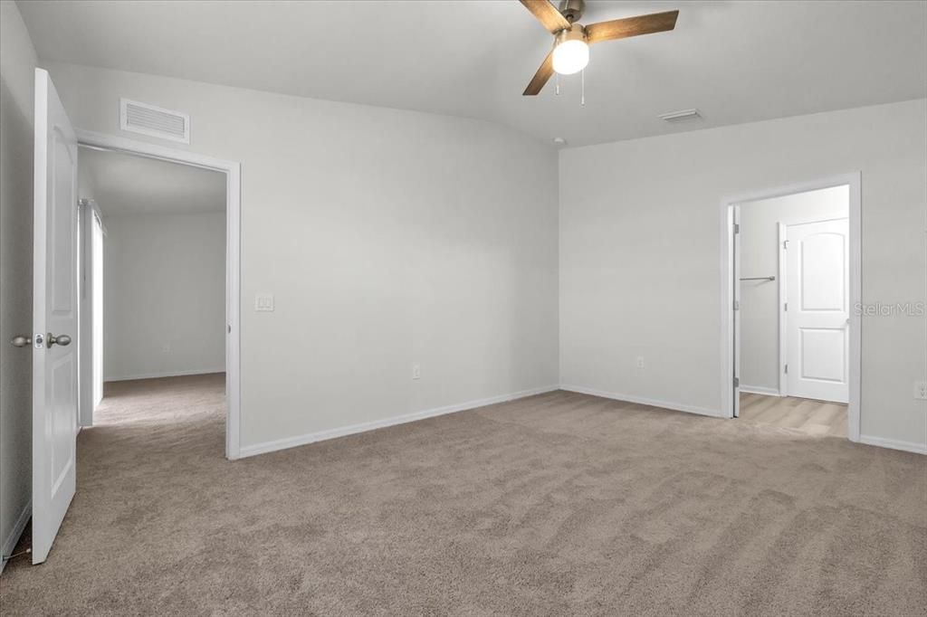 На продажу: $210,000 (3 спален, 2 ванн, 1409 Квадратных фут)