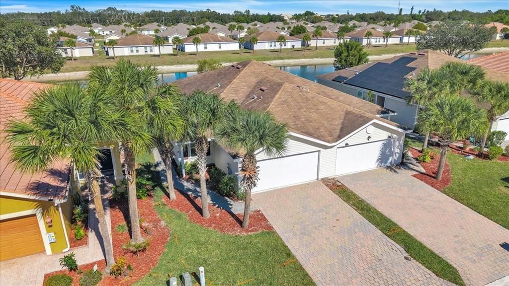 На продажу: $210,000 (3 спален, 2 ванн, 1409 Квадратных фут)