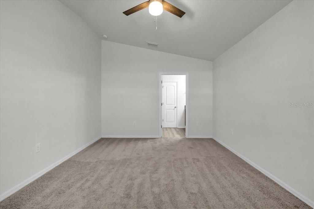 На продажу: $210,000 (3 спален, 2 ванн, 1409 Квадратных фут)